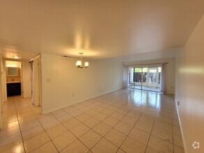 Building Photo - 760 S Village Dr