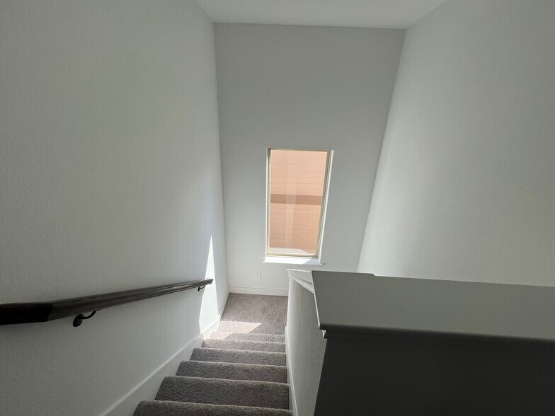 Building Photo - 2944 Brittlebush Dr