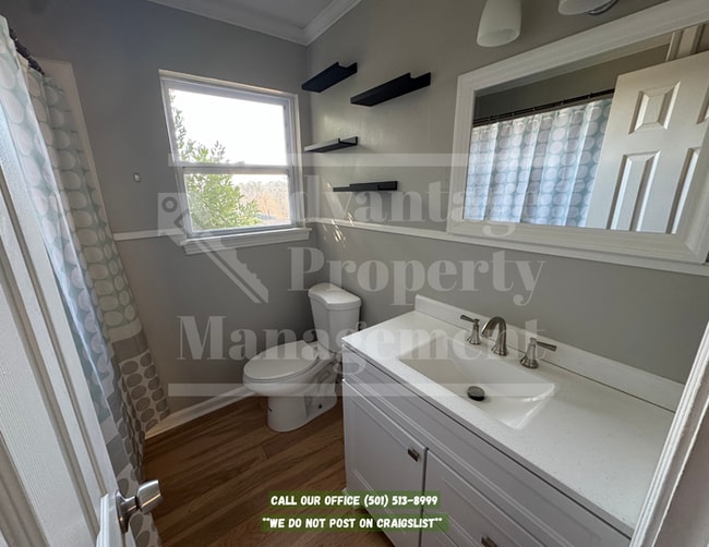 Building Photo - 7204 Hillwood Rd