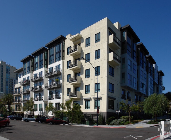Primary Photo - Aloft on Cortez Hill