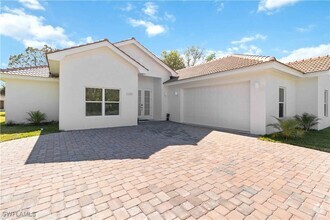 Building Photo - 23117 Hammond Ave