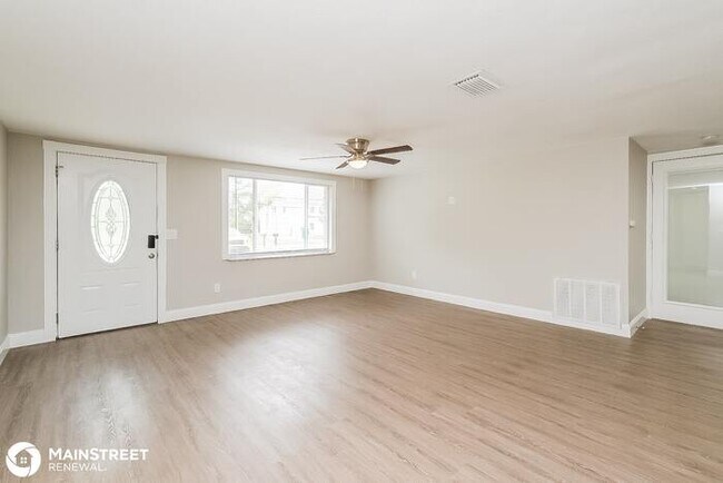 Building Photo - 5706 BAY BLVD, PORT RICHEY, FL 34668