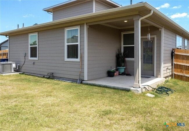 Building Photo - 14020 Neskar Dr