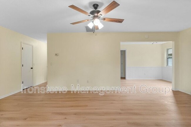 Building Photo - 3227 S Allegheny Ave