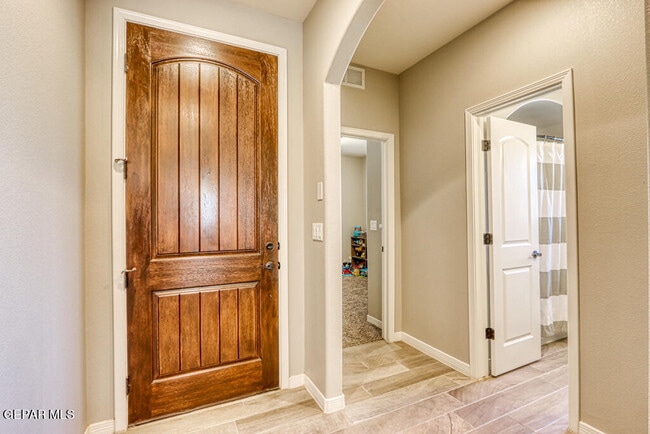 Building Photo - 13772 Newton Ct