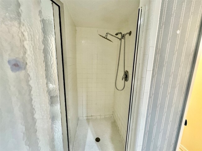 Building Photo - 10131 Sagedale Dr