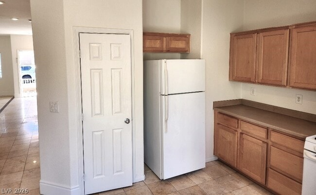 Building Photo - 10544 Blanca Peak Ave