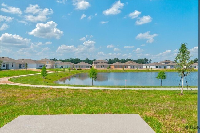 Building Photo - 1520 Brentwood Dr