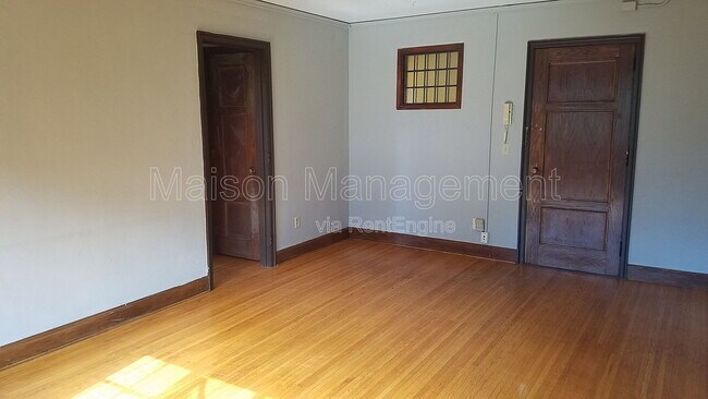 Building Photo - 125 Highland Pkwy