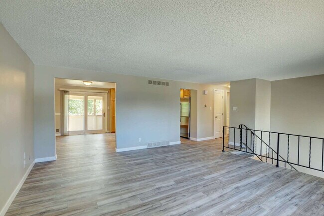 Building Photo - "Spacious 4-Bedroom Home in Denver with 2 Full Baths and Over 2000 sq ft!"