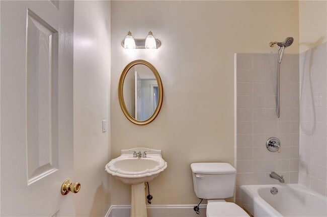 Building Photo - 11140 Donnington Dr