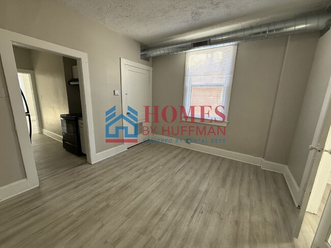 Building Photo - One Bedroom Upstairs Apartment | Available...