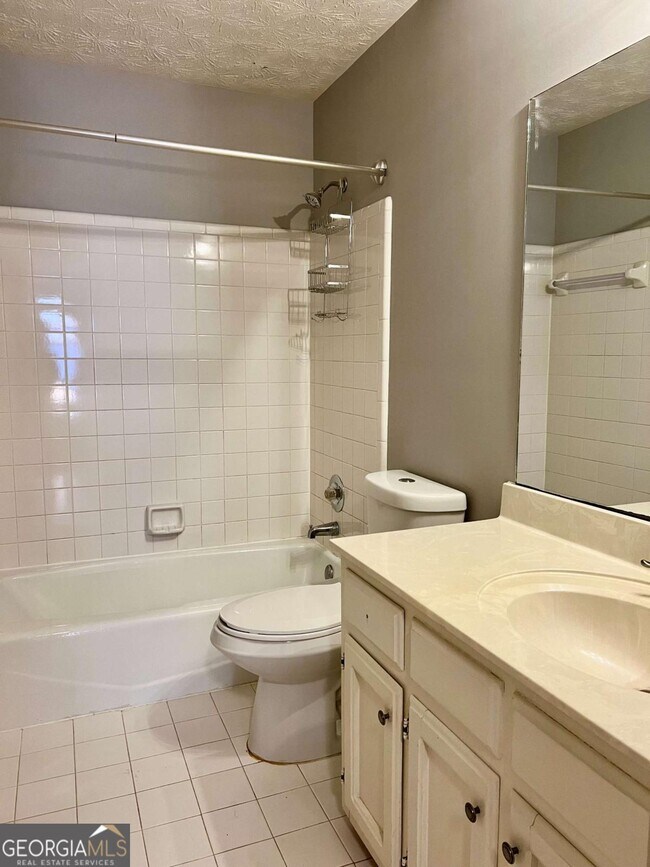 Building Photo - 4650 Kousa Ln