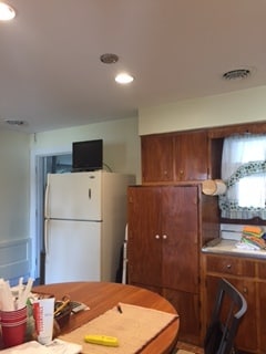 Building Photo - 1240 Gilmore Ln