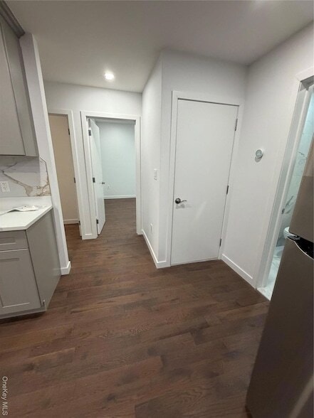 Building Photo - 609 Ovington Ave