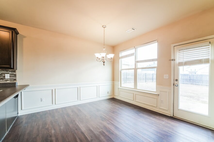 Building Photo - 2974 E Captiva Dr