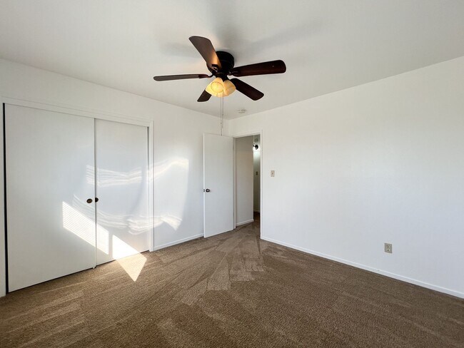 Building Photo - Parrish Road, 2186-2192