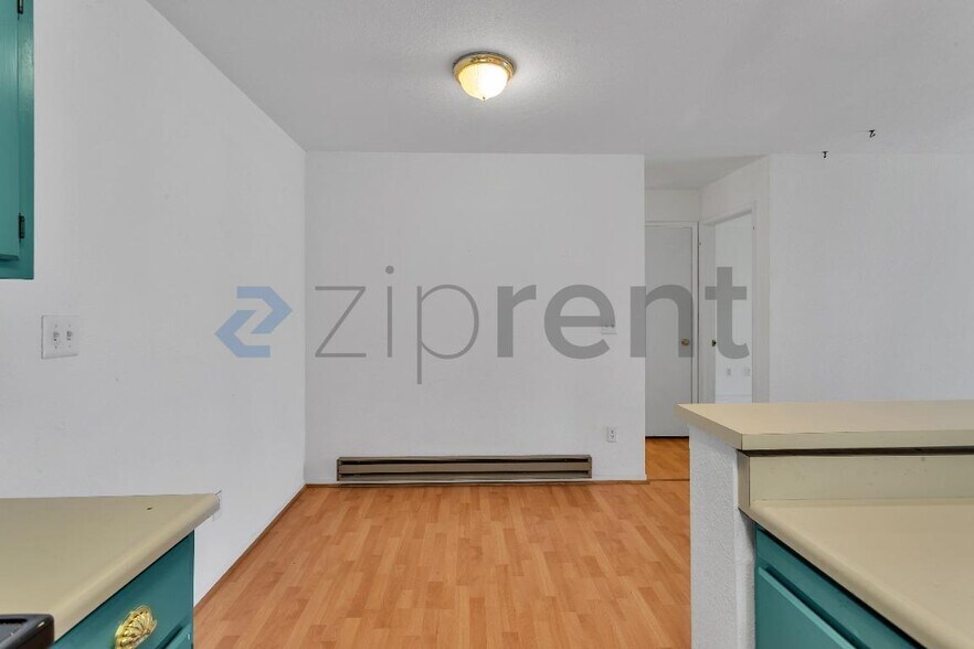 Building Photo - Unit 1