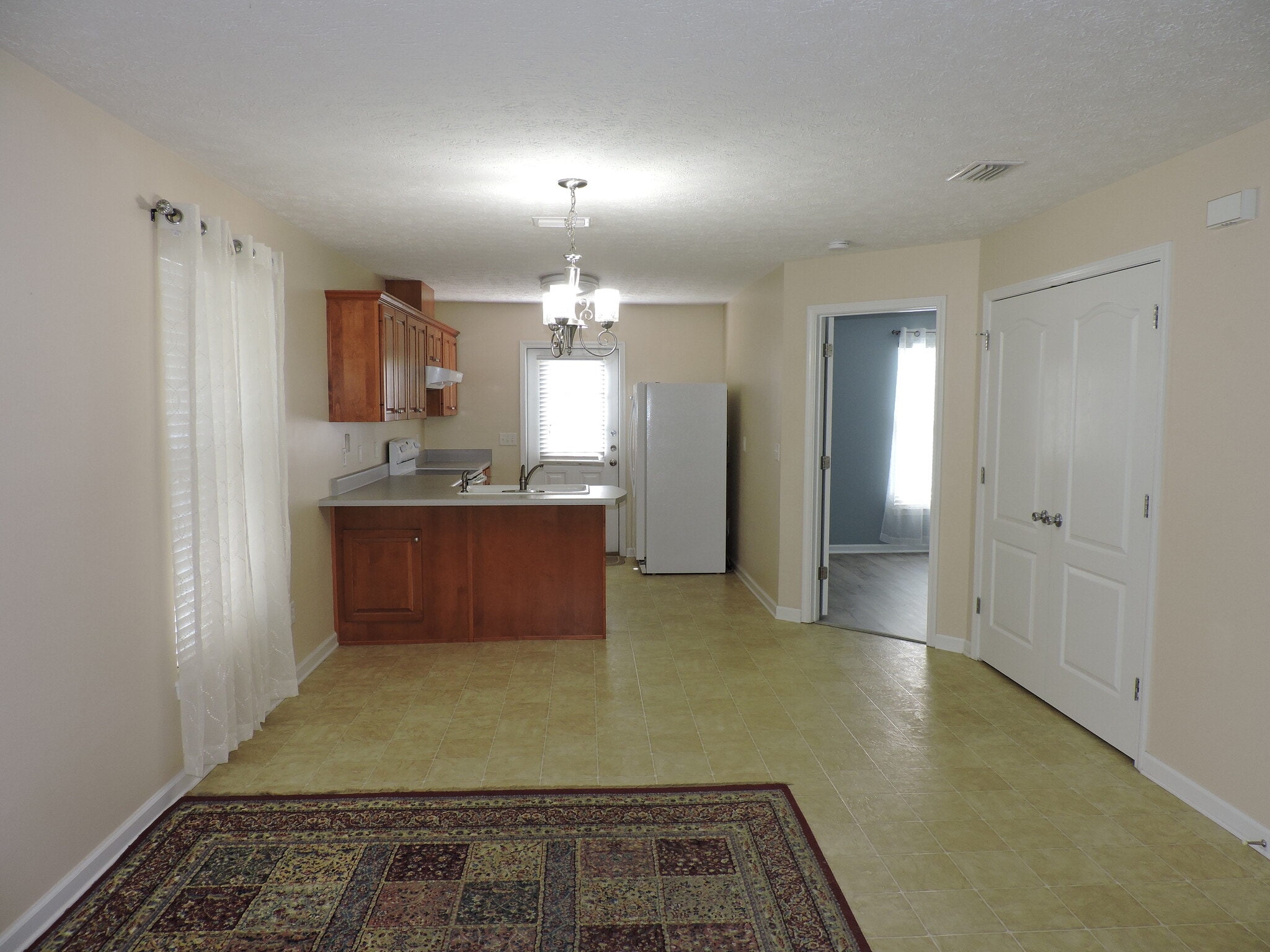 Building Photo - 121 Half Acre Ln