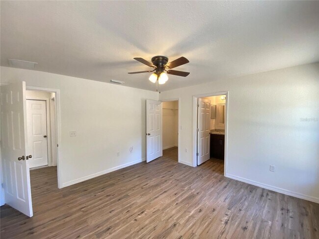 Building Photo - 2731 SW 137th Pl