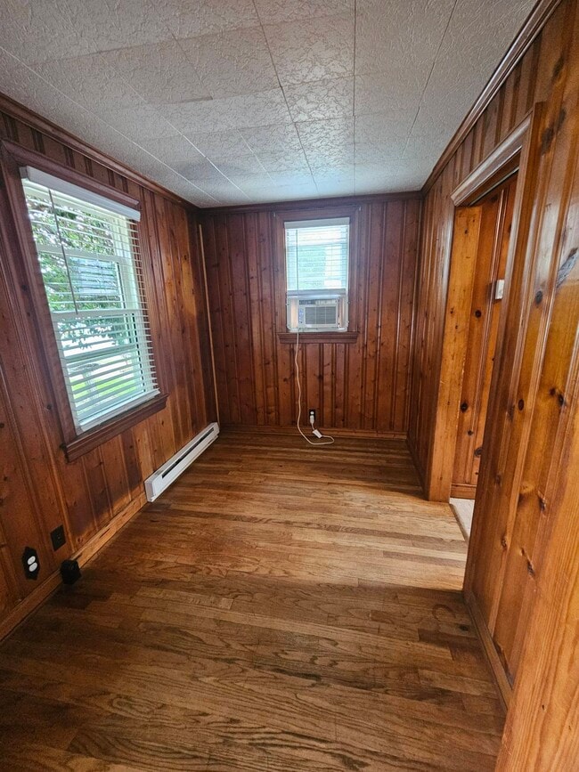 Building Photo - 100 Killarney Rd