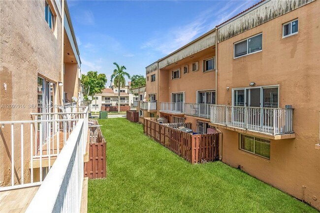 Building Photo - 14905 SW 80th St
