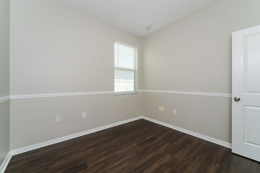 Building Photo - 917 Anchorage Ln