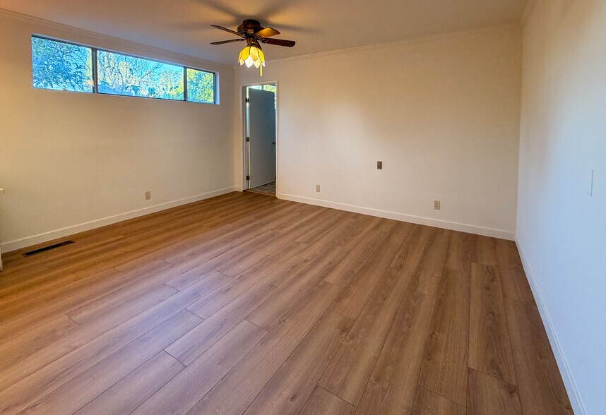 Building Photo - 5516 Ethel Ave