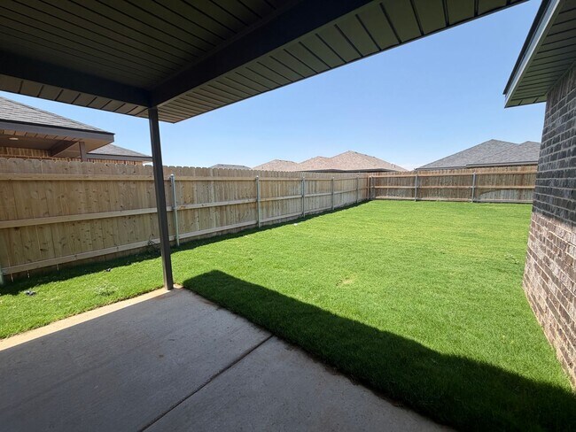 Building Photo - Brand New 3/2: FRENSHIP ISD!