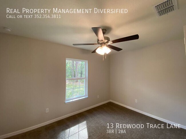 Building Photo - 13 Redwood Trace Ln