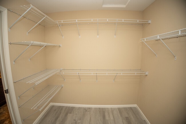 Building Photo - 4055 Westminister Dr