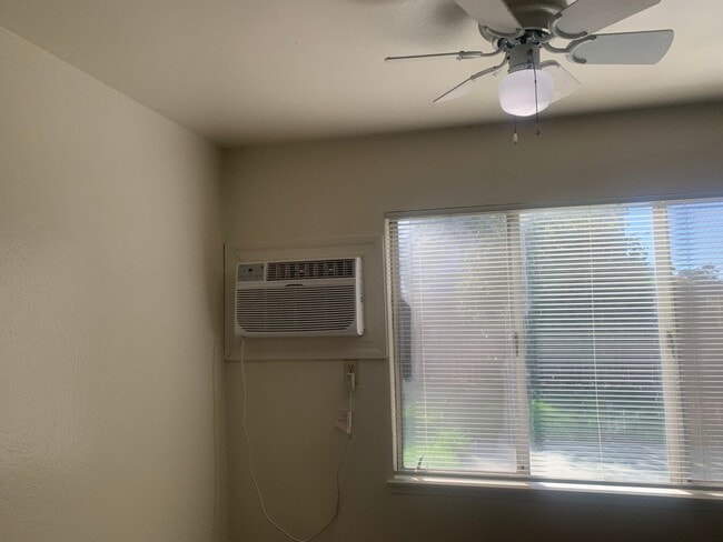 Building Photo - 2832 Sweet Way