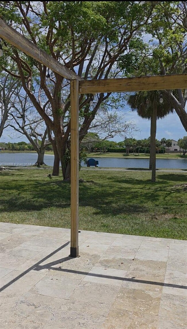 Building Photo - 10929 SW 149th Pl