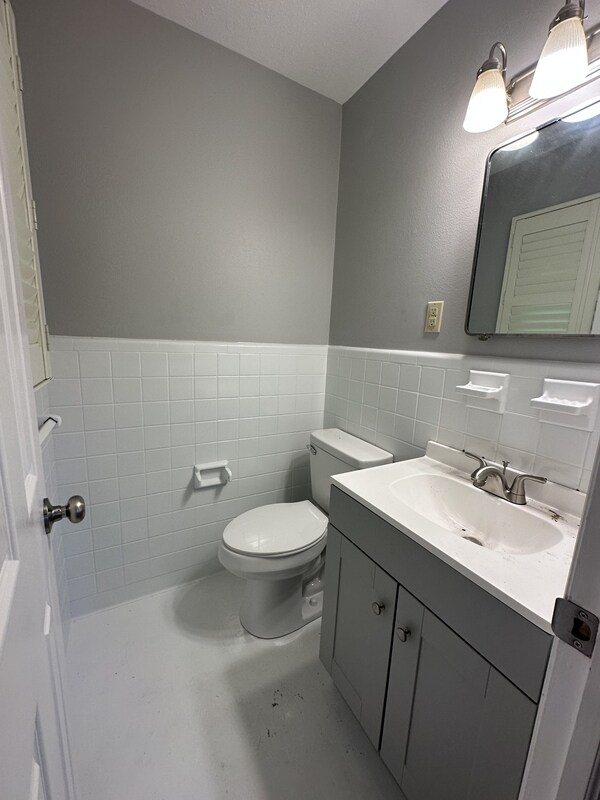 Building Photo - 3309 Kavanaugh Cir NW