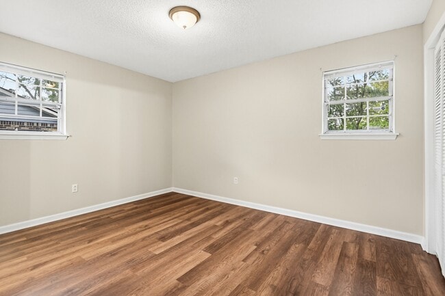 Building Photo - 4461 Jenwood St