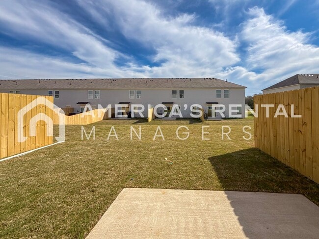 Building Photo - 92 River Grass Dr