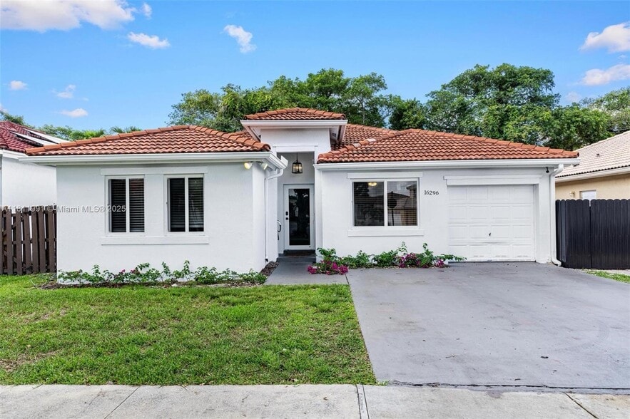 Primary Photo - 16296 SW 83rd Ln