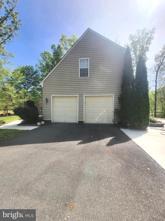 Building Photo - 440 Reedy Creek Rd