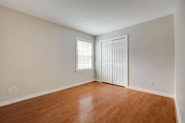 Building Photo - PRICE DROP on Beautiful 4 Bedroom 3 Bathroom Home in North Chesterfield ***Available Early April***