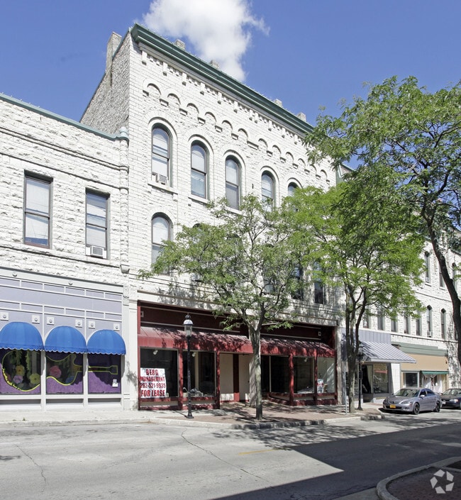 Primary Photo - Putney Apartments