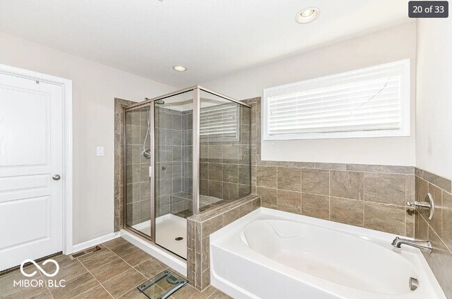 Building Photo - 7843 Tranquility Dr