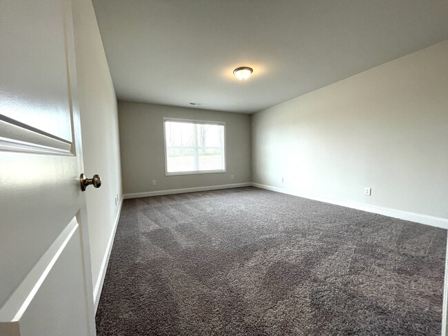 Building Photo - 12869 Tallulah Dr