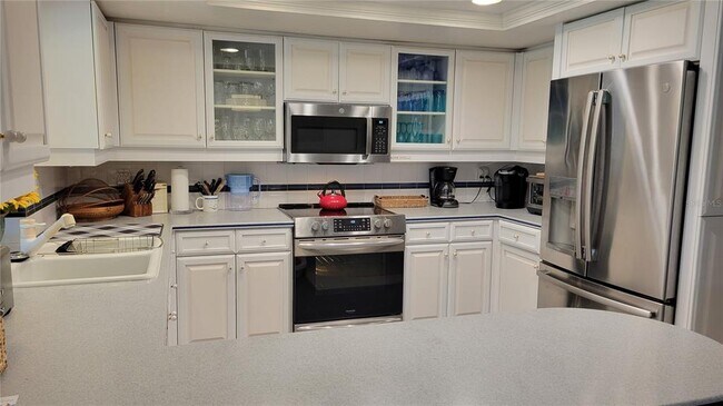 Building Photo - 638 S Owl Dr