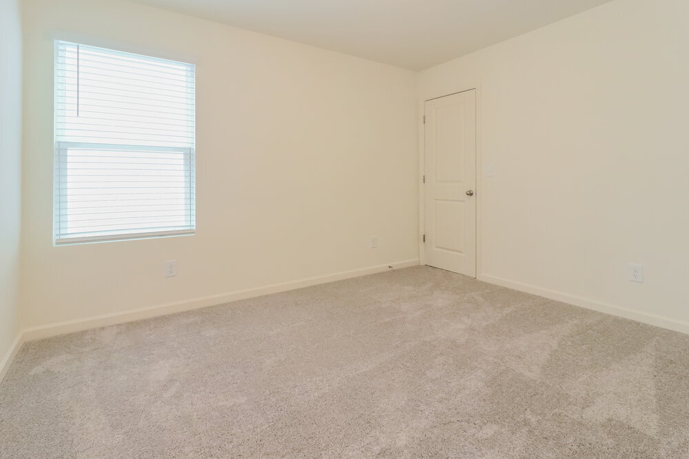 Building Photo - 445 Knightsbridge Ln