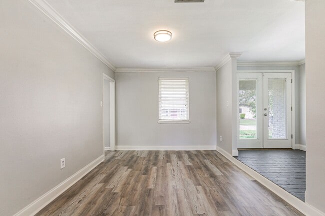 Building Photo - Back on the market! Better Price! Newly Renovated Metairie 3 Bedroom! Must See!