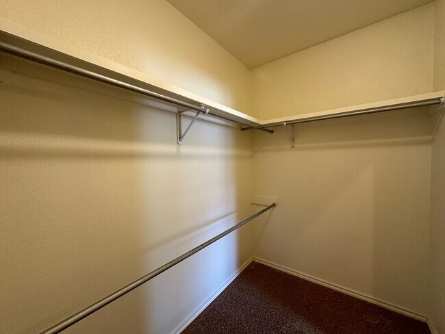 Building Photo - 4422 105th St