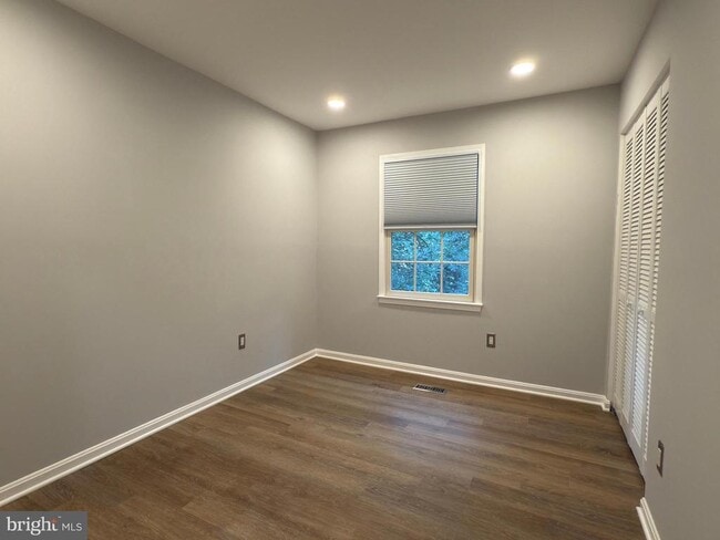Building Photo - 3945 Wilcoxson Dr