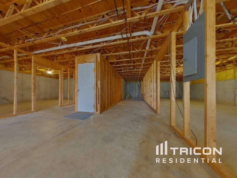 Building Photo - 20 Mattie Ln