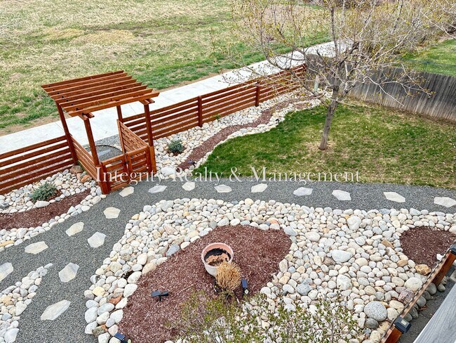 Building Photo - 7402 Eagle Rock Dr