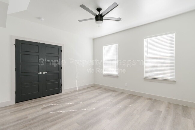 Building Photo - 1801 NW 39th St